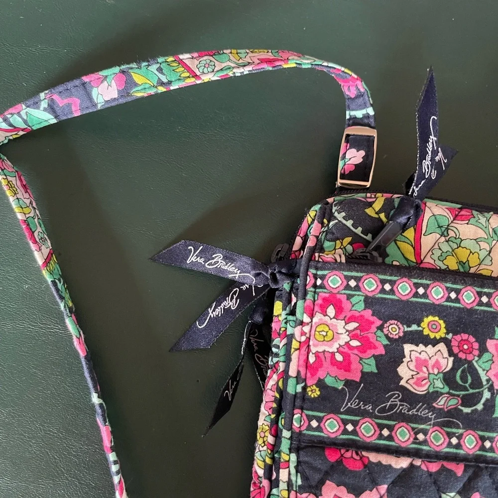 Vera Bradley crossbody purse - Picture 3 of 16